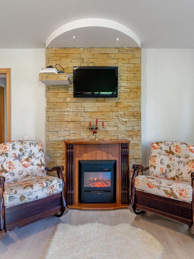 Casuta Cu Trandafiri Hotel Slanic Ngoại thất bức ảnh